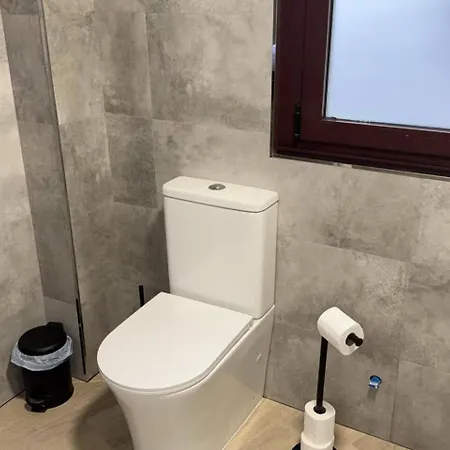 Premium Luxury Muralla De 2.3 * Lugo