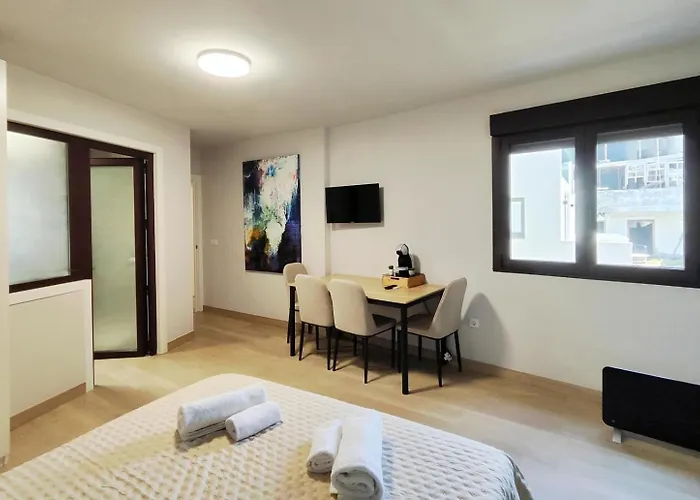 Premium Luxury Muralla De 2.3 * Lugo